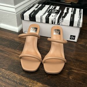 Dolce Vita Halsty Sandals